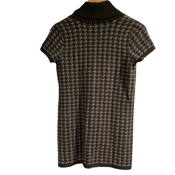 EUC Style & Co. Petite size small Black and Grey Houndstooth Short Sleeve Dress - Picture 4 of 4